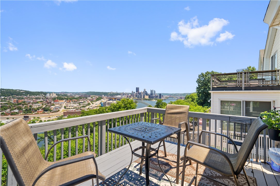 1008 Rue Grande Vue St