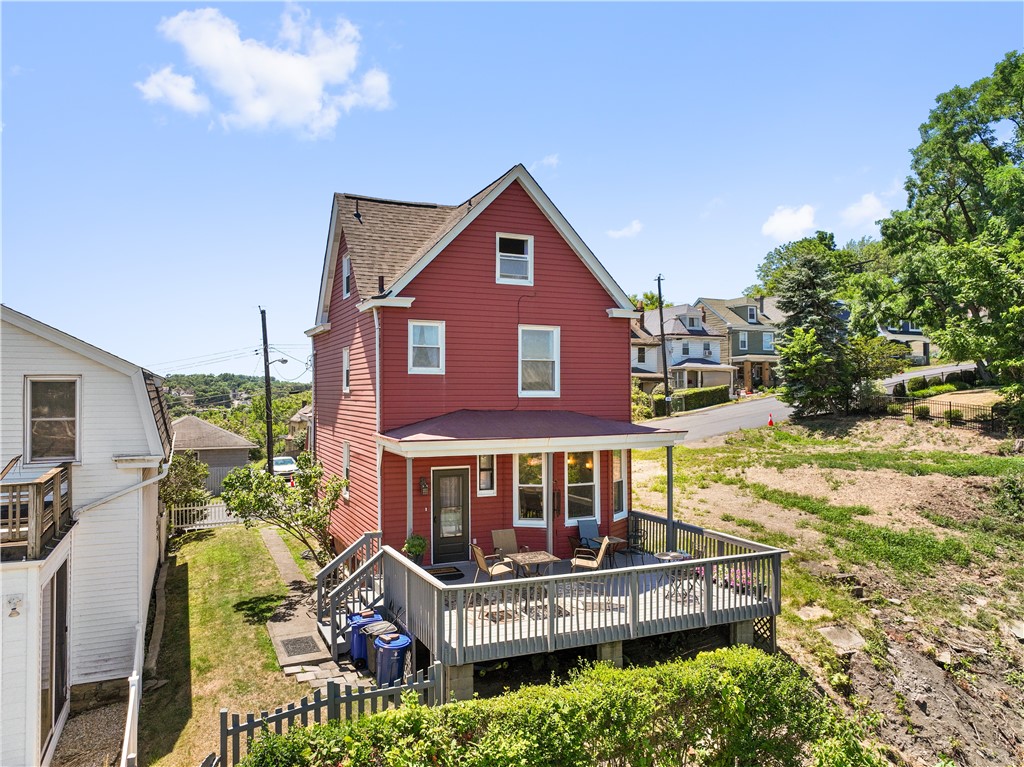 1008 Rue Grande Vue St