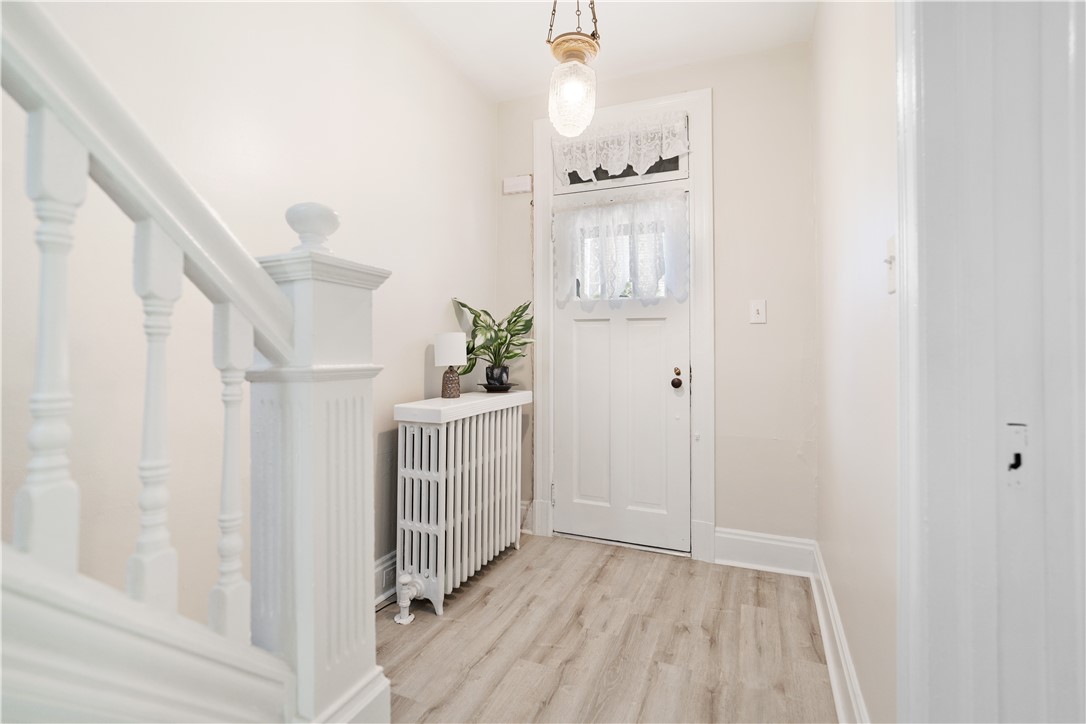 1008 Rue Grande Vue St