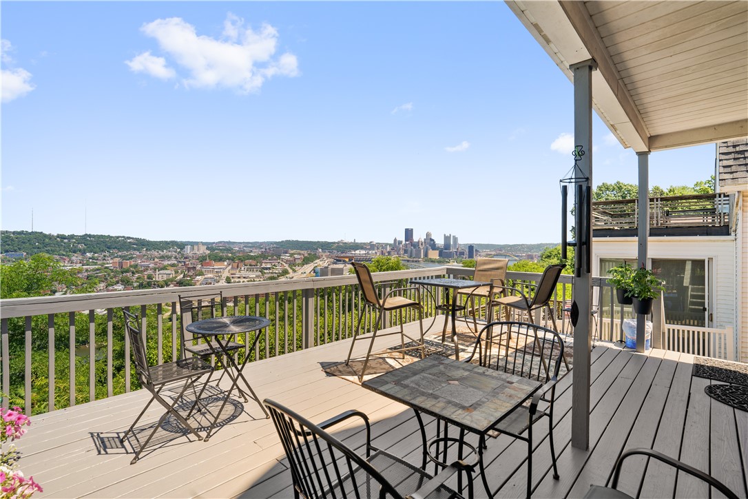 1008 Rue Grande Vue St