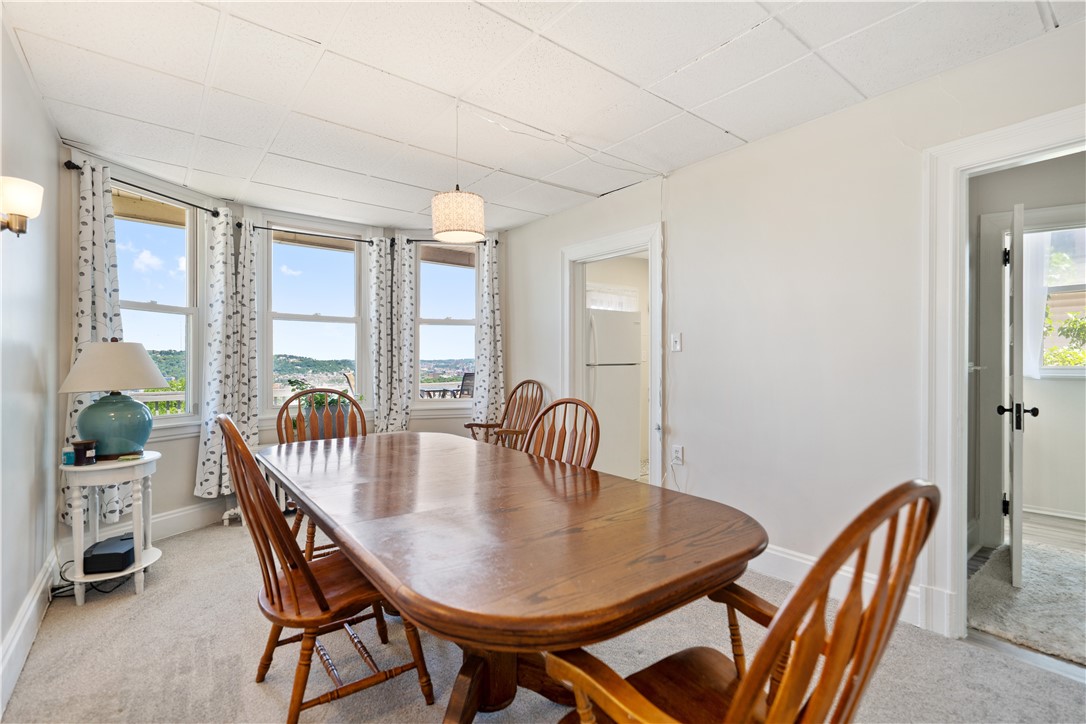 1008 Rue Grande Vue St