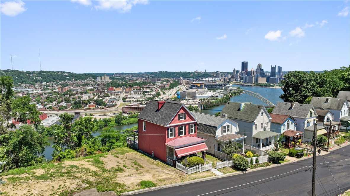 1008 Rue Grande Vue St