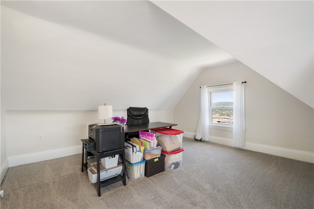 1008 Rue Grande Vue St