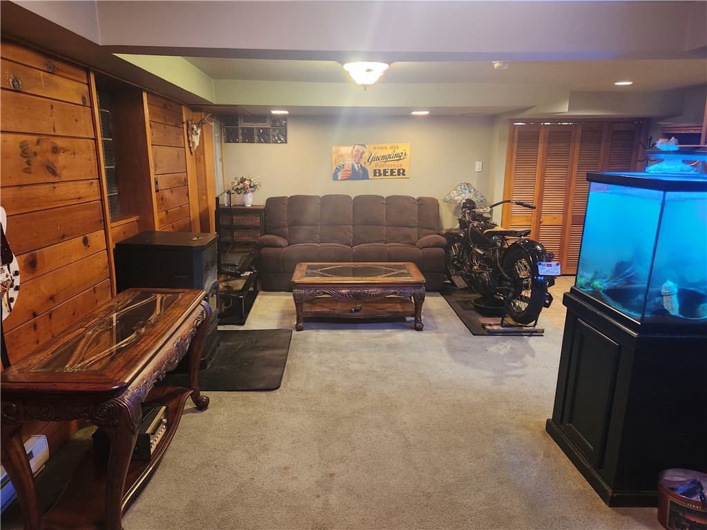 4226 Tuxey Ave