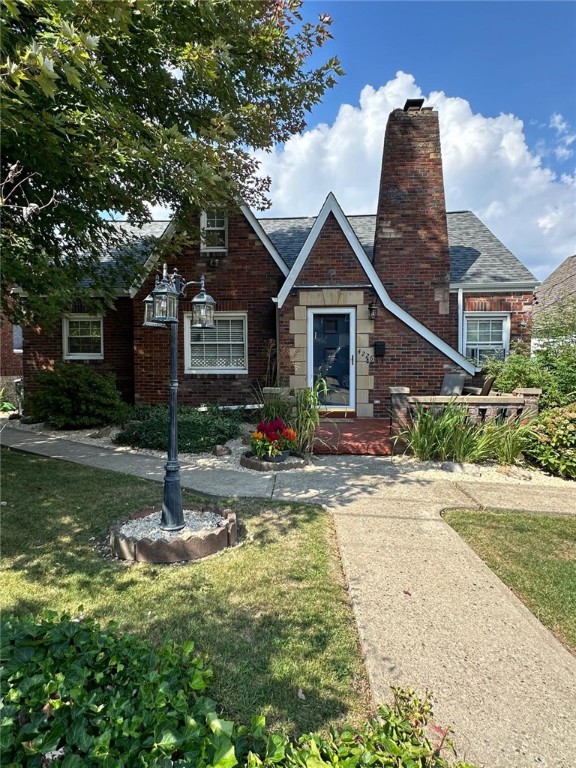 4226 Tuxey Ave