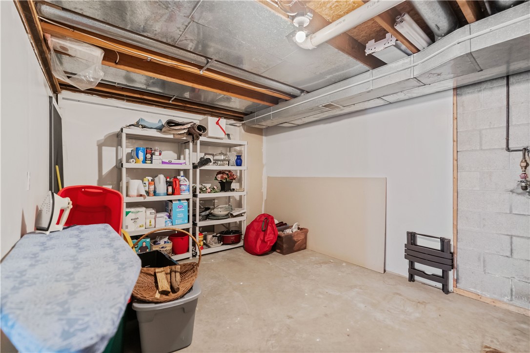 1217 Logan Rd