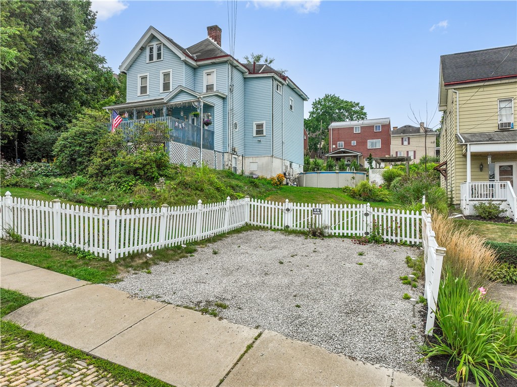43 Warren St
