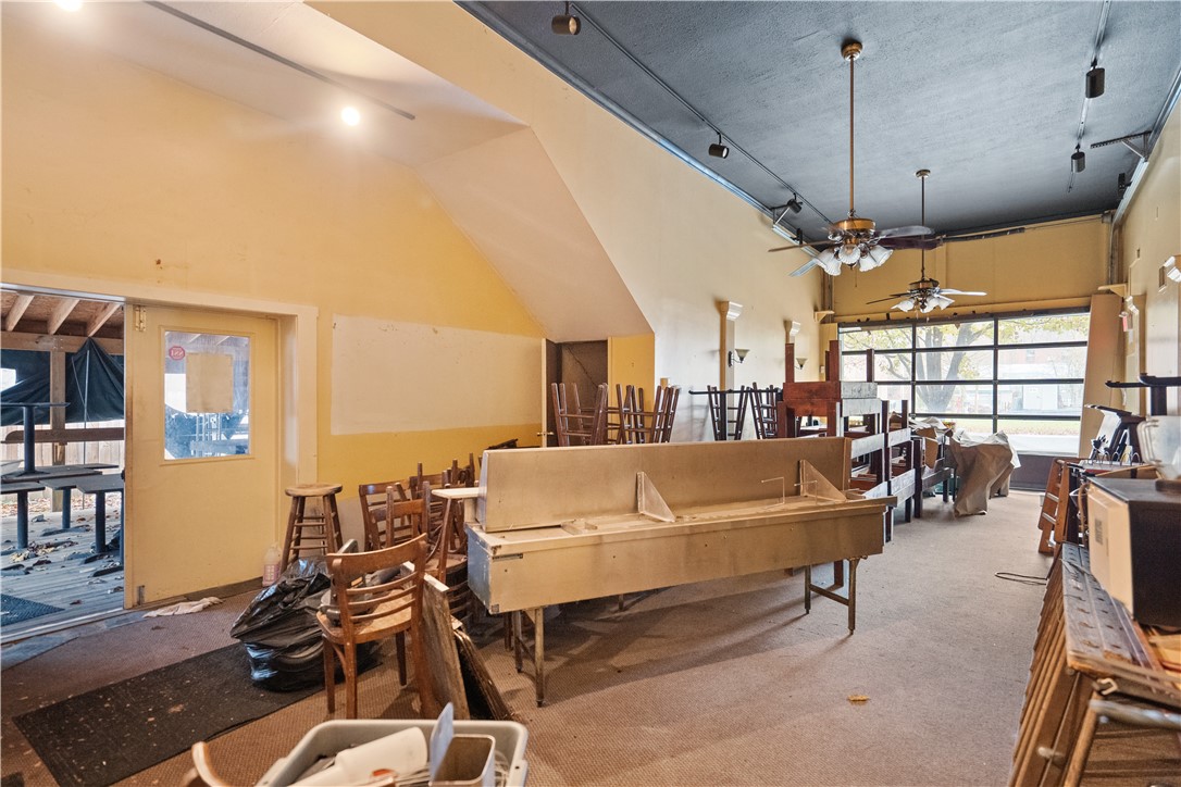 424 S Main St