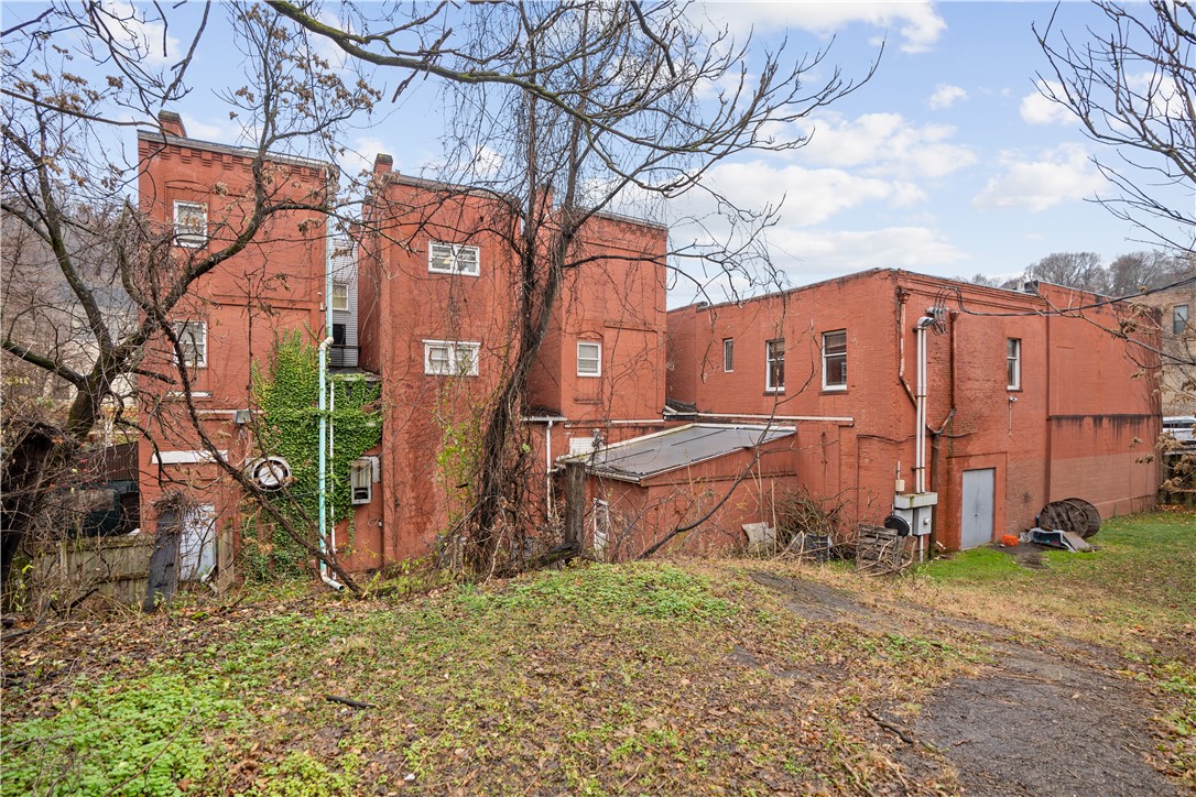 424 S Main St