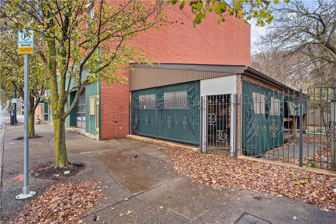 424 S Main St