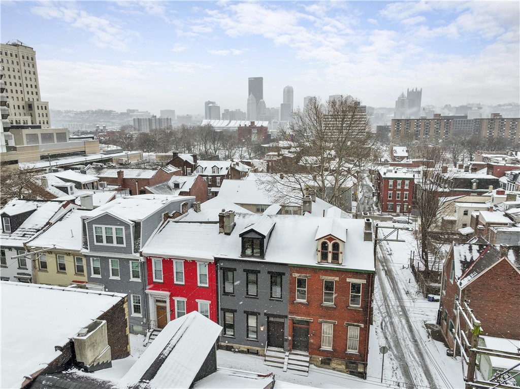 111 Hemlock St