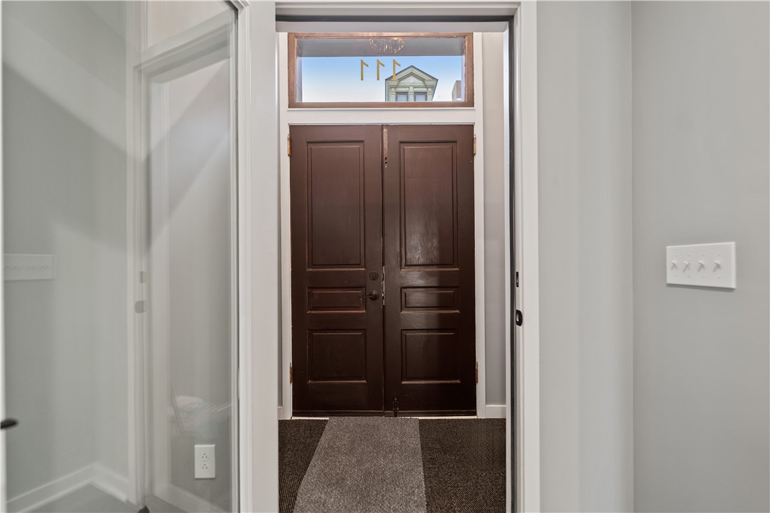 111 Hemlock St