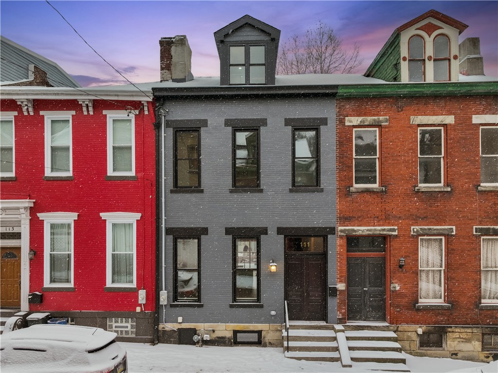 111 Hemlock St