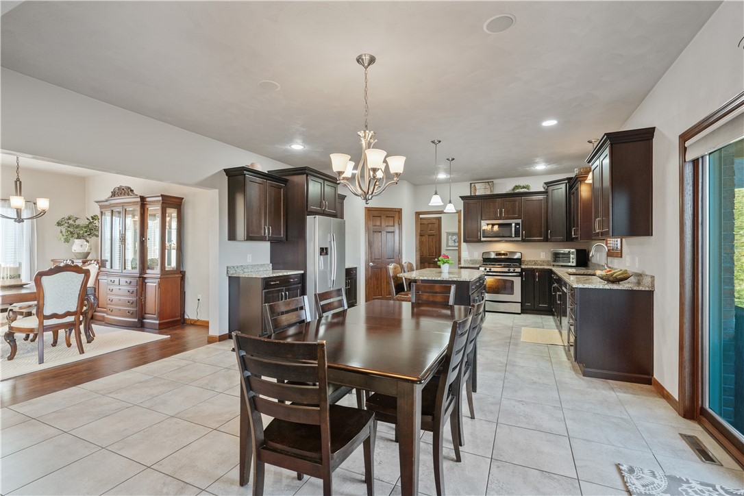 796 Ashton Ct