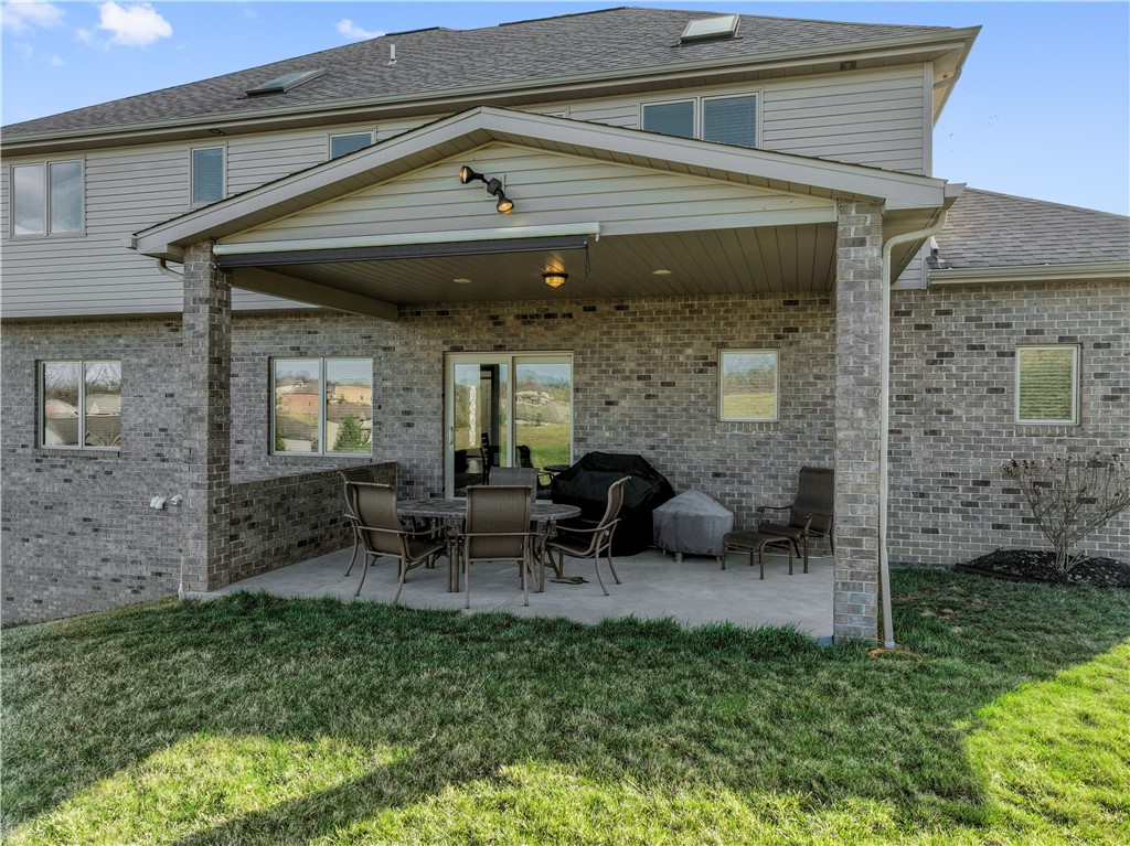 796 Ashton Ct