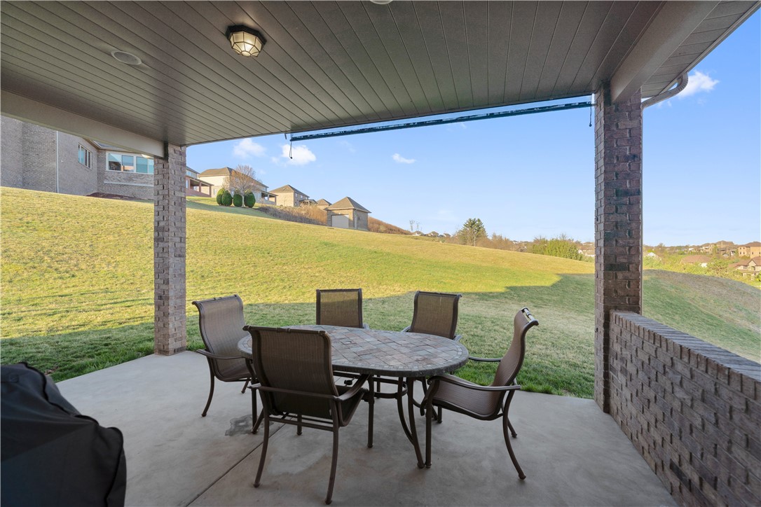 796 Ashton Ct