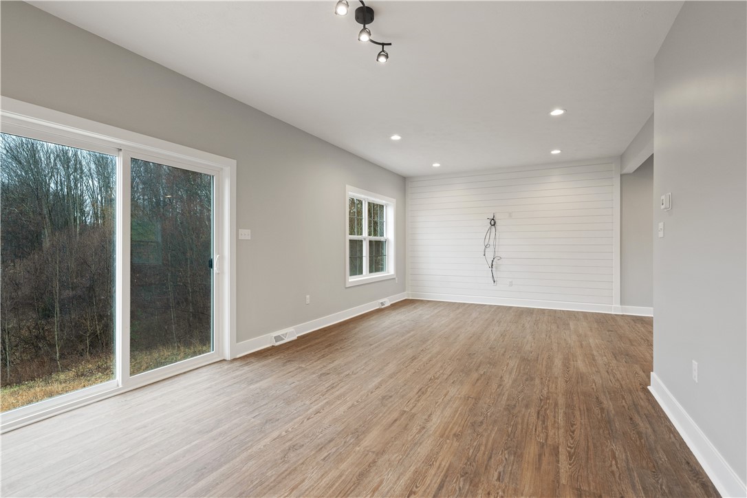 107 Whitetail Dr
