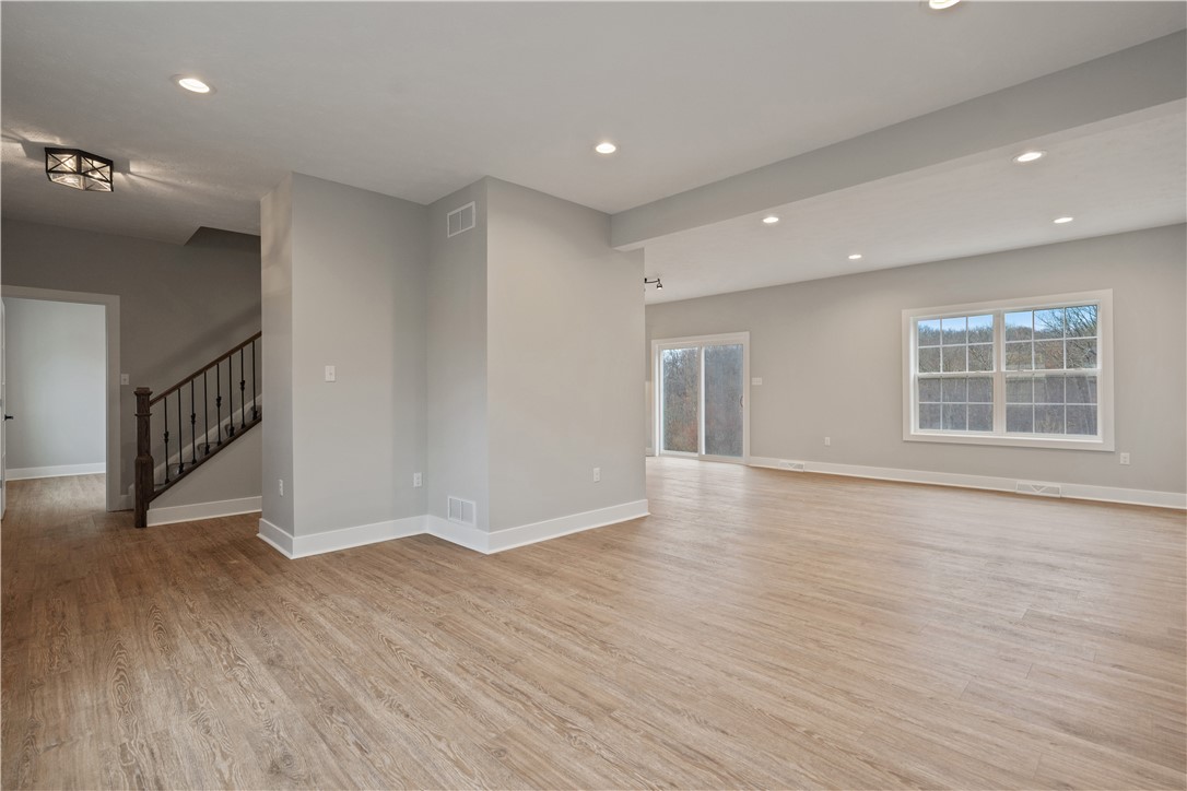 107 Whitetail Dr