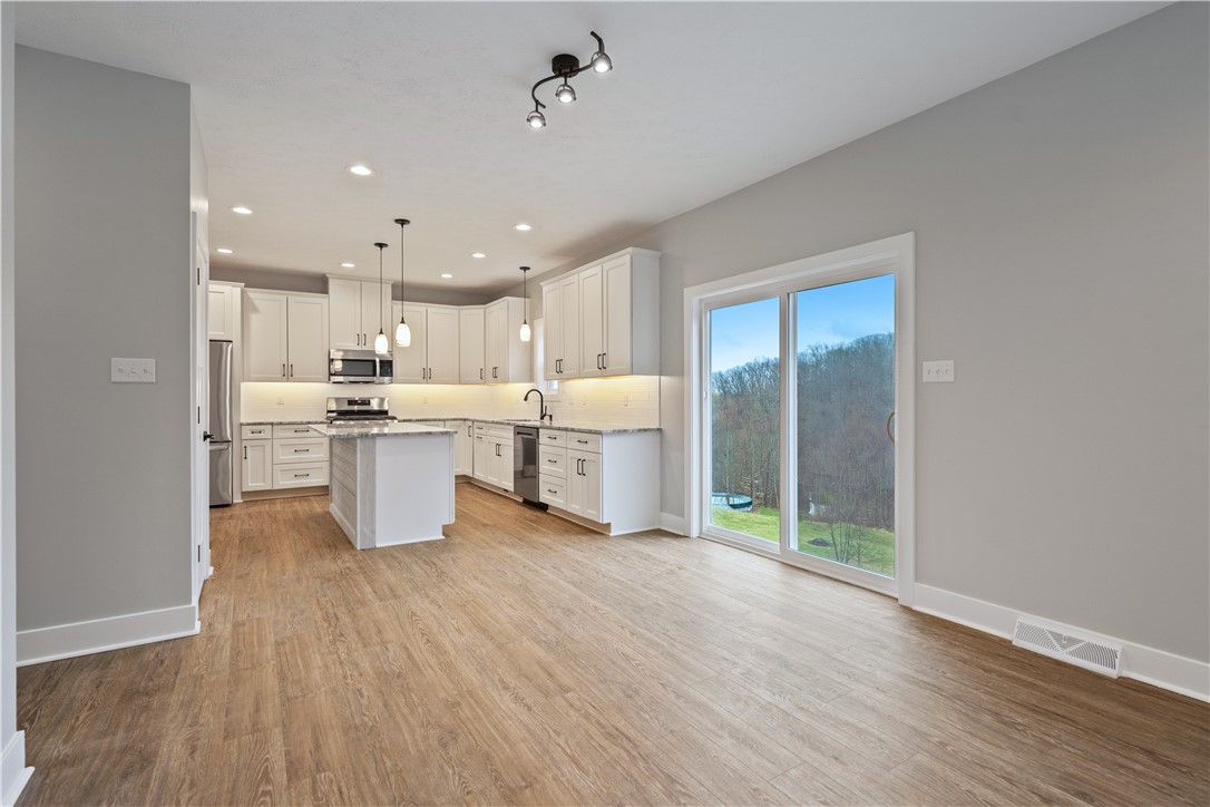 107 Whitetail Dr