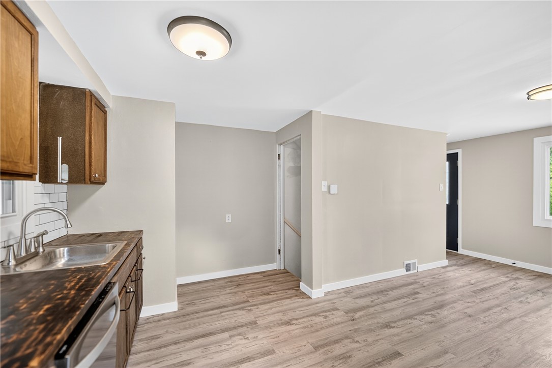 11400 Azalea Dr