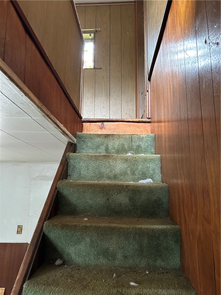 213 Fairview Ave