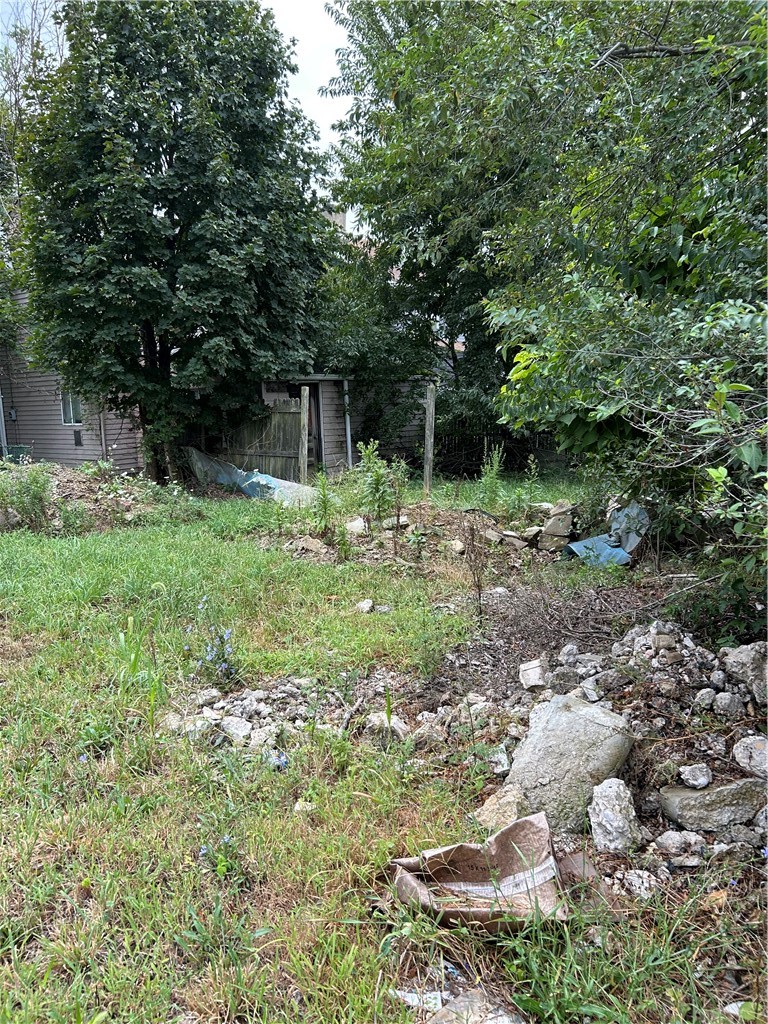 213 Fairview Ave