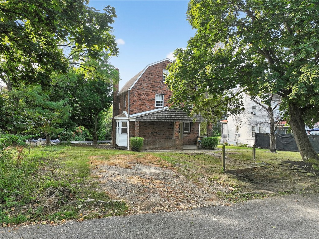311 Fairview Ave