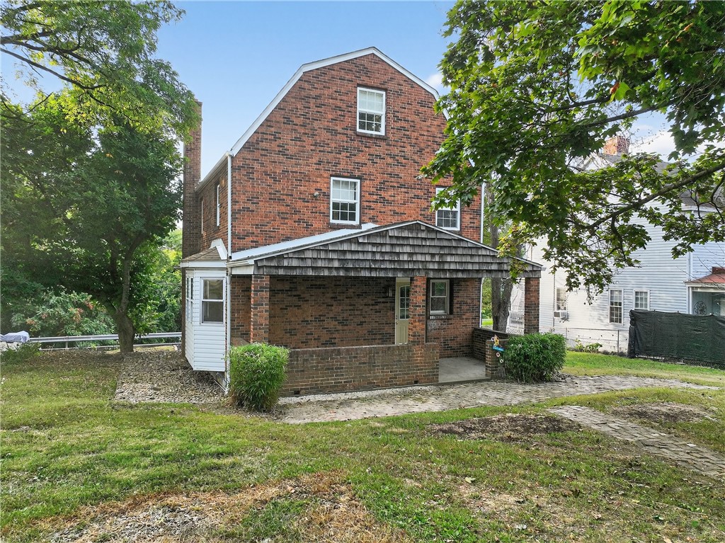 311 Fairview Ave