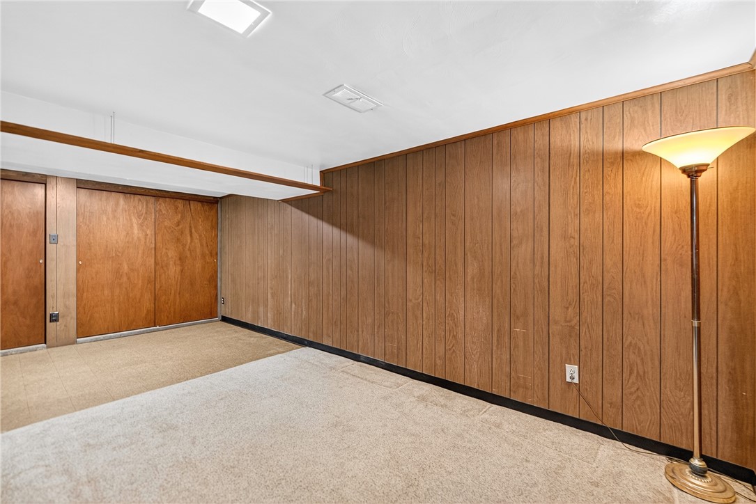 108 Malcolm Ave