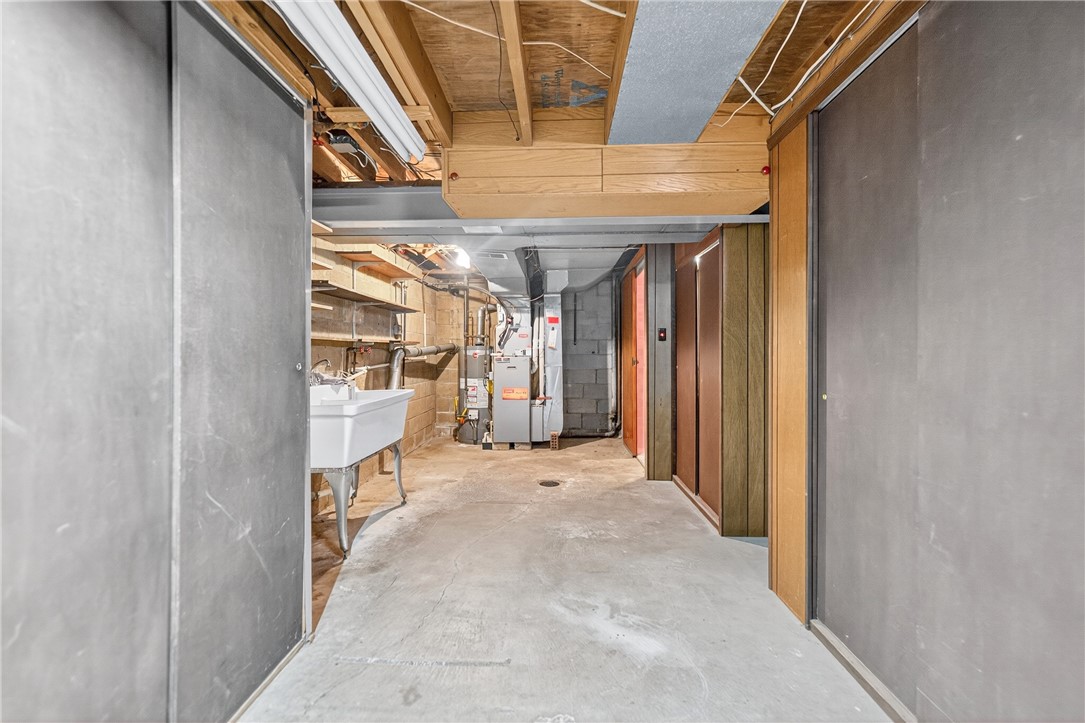 108 Malcolm Ave