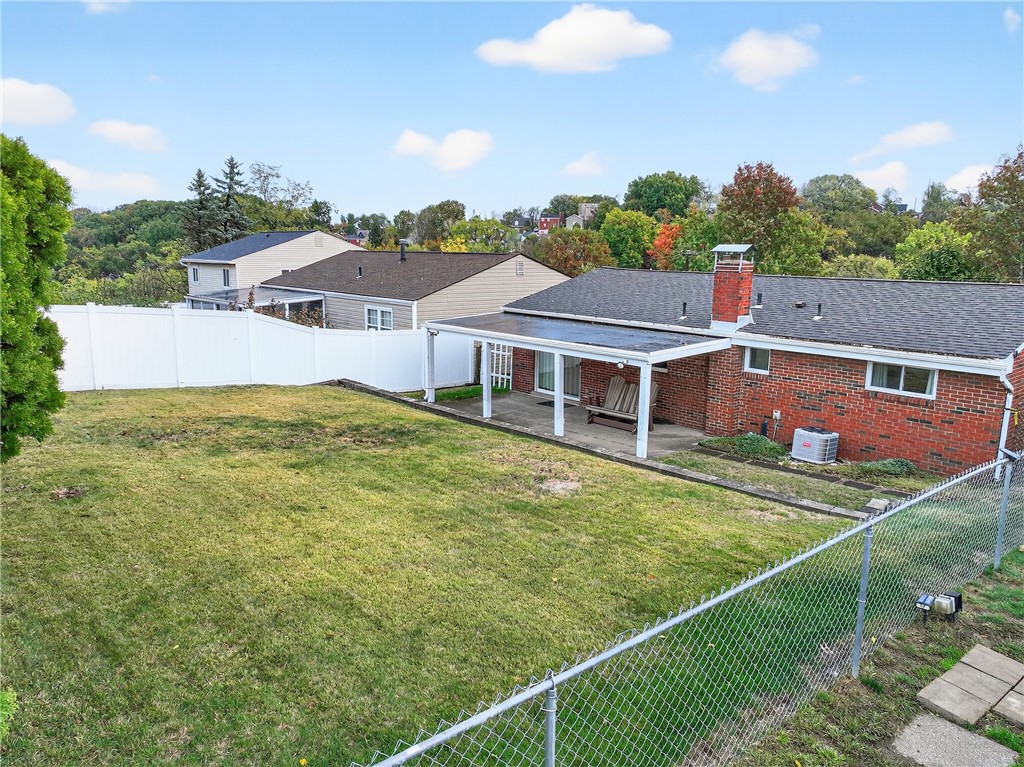 108 Malcolm Ave