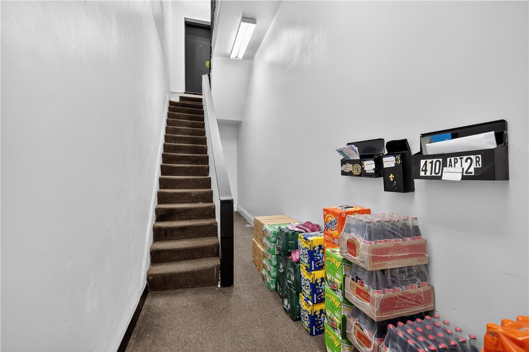 410 S Main St