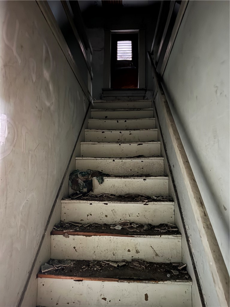 1712 Converse St