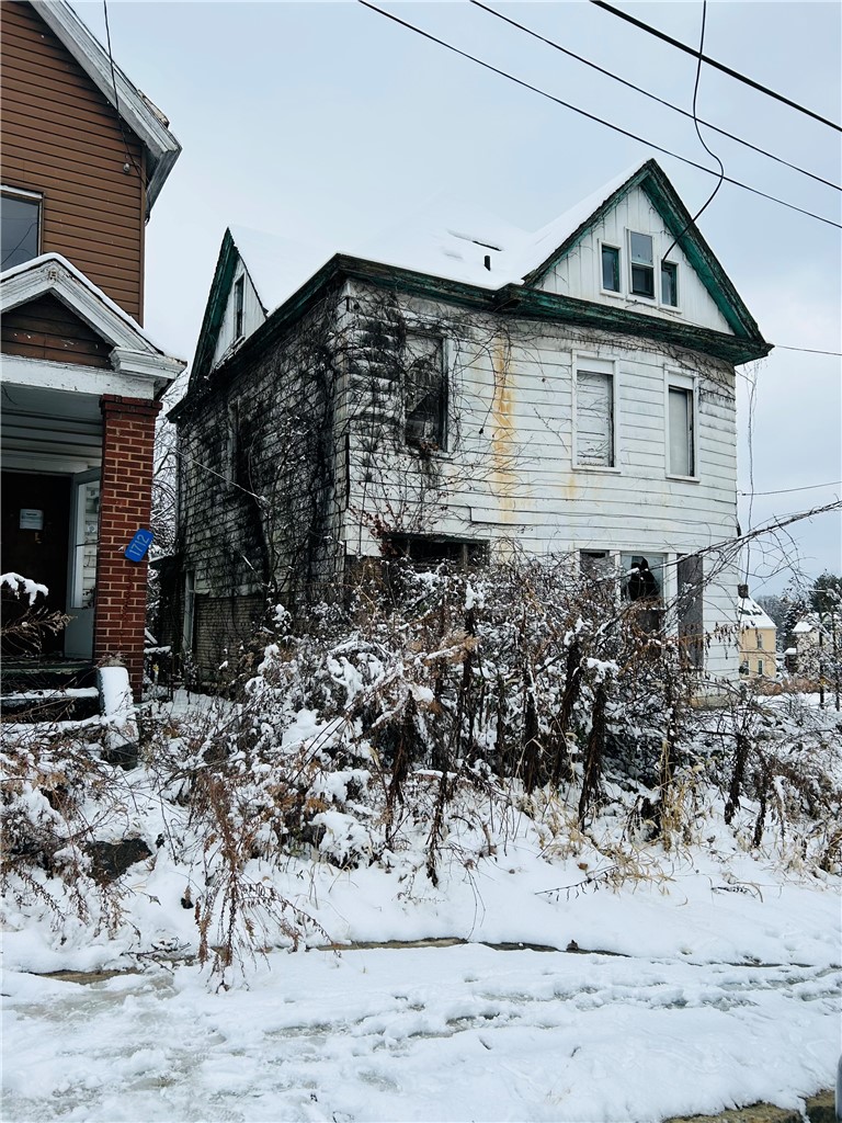 1712 Converse St