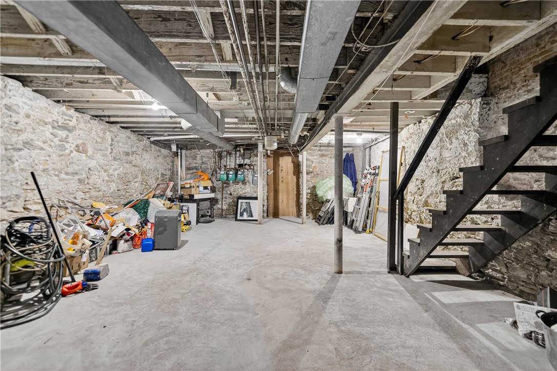 410 S Main St