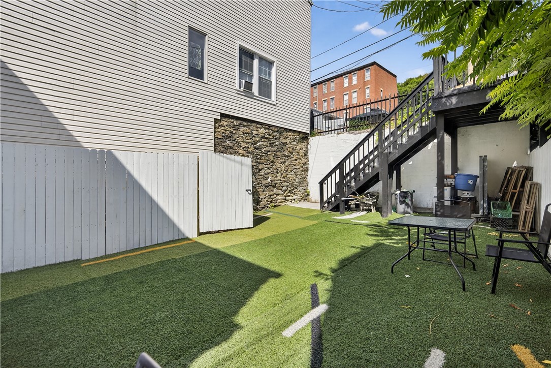 410 S Main St