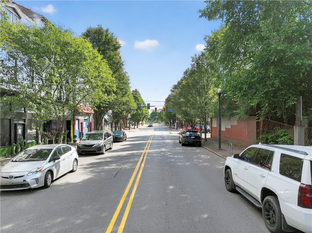 410 S Main St