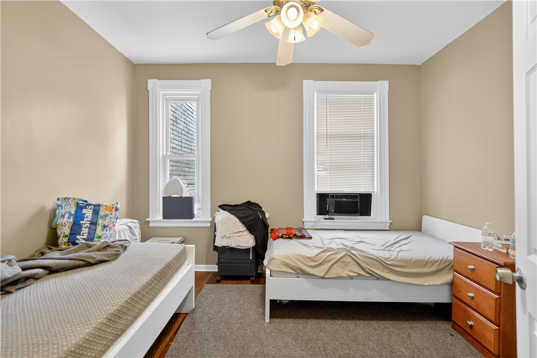410 S Main St