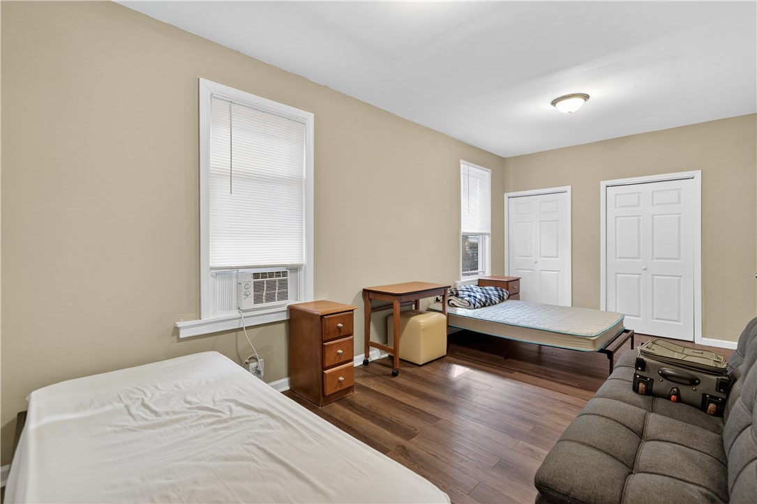410 S Main St