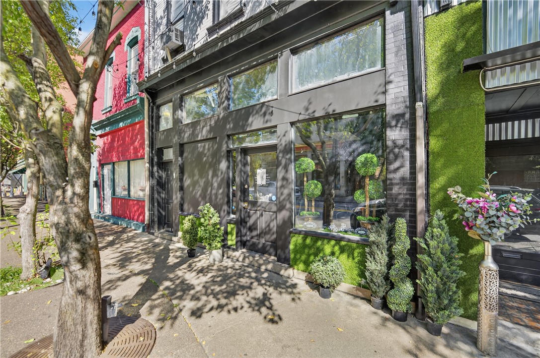 412 S Main St