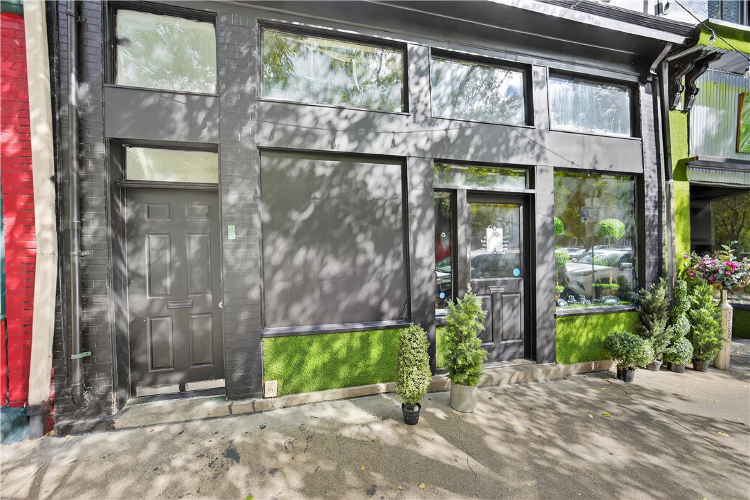 412 S Main St