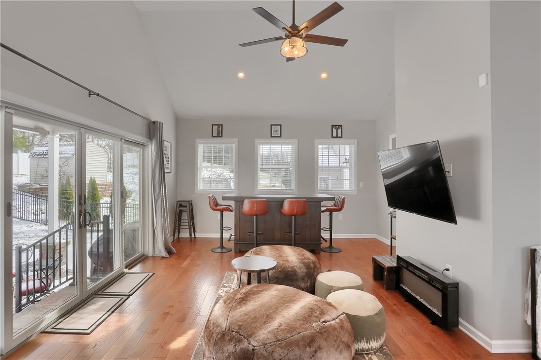 221 Strawberry Circle