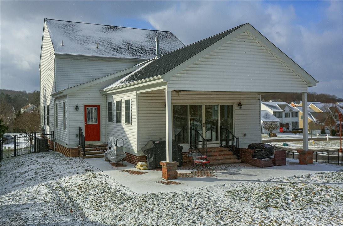 221 Strawberry Circle