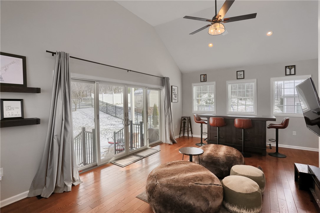 221 Strawberry Circle