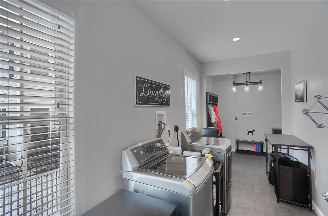 221 Strawberry Circle