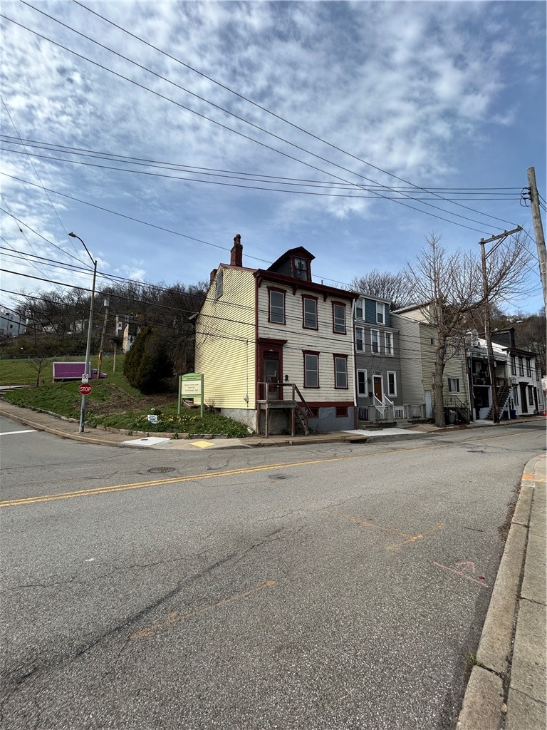 1000 Spring Garden Ave