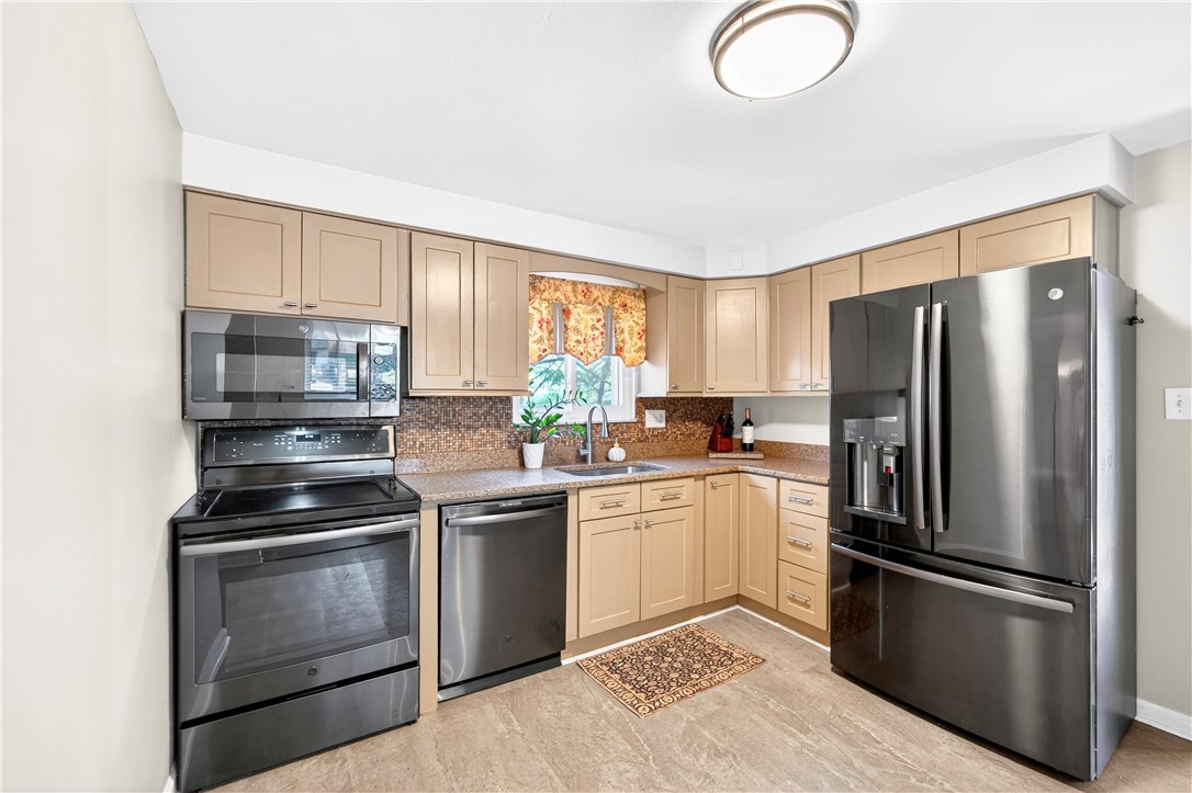 115 Morelli Dr