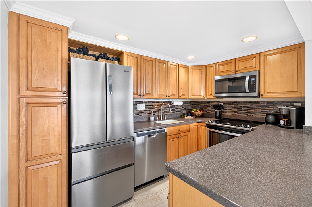 1000 Grandview Ave 904