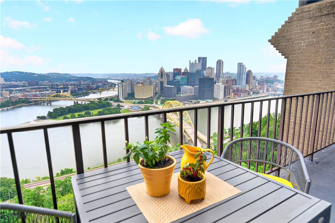 1000 Grandview Ave 904