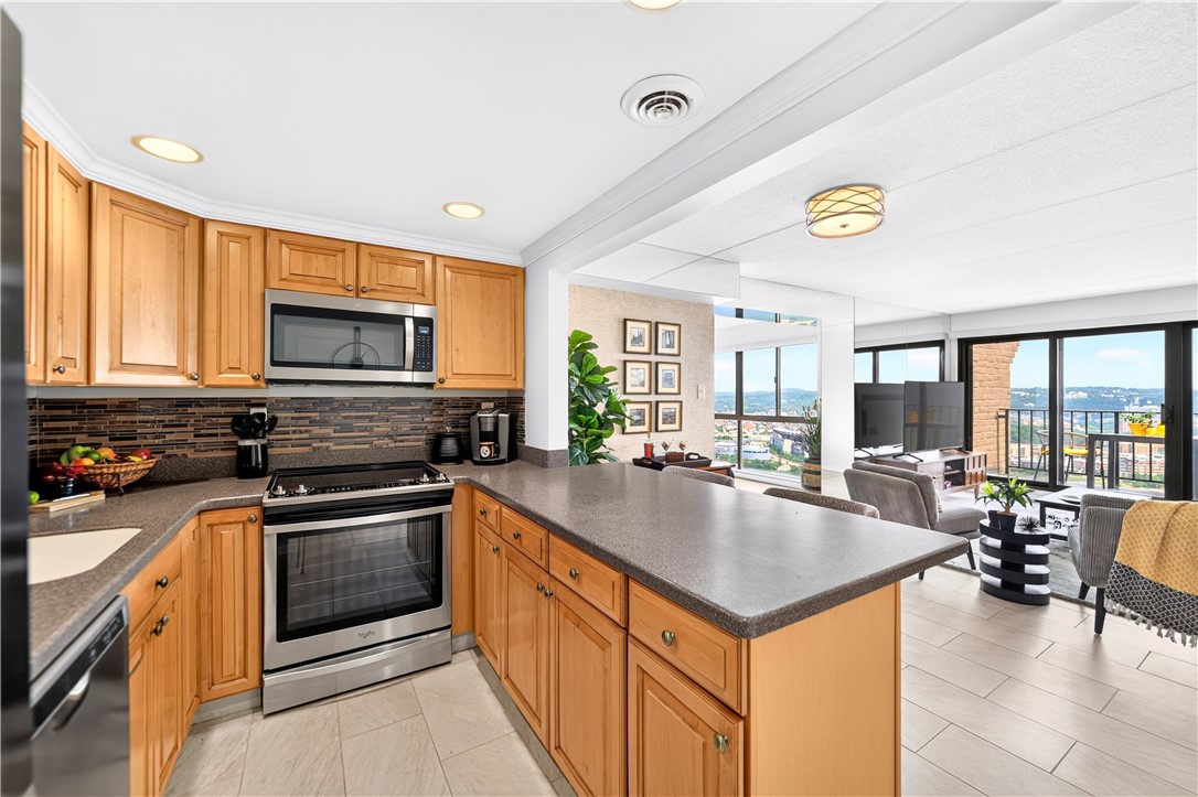 1000 Grandview Ave 904
